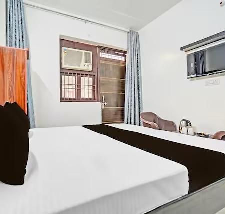 Rooftop Castle Hotel Noida Eksteriør billede