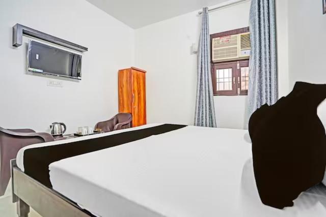 Rooftop Castle Hotel Noida Eksteriør billede